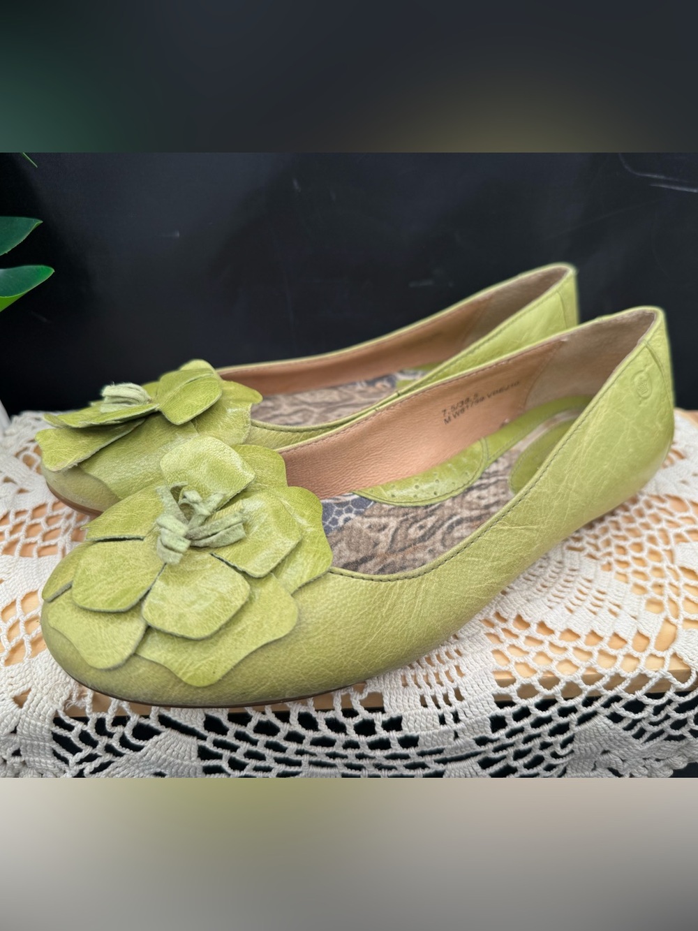 Cute Born Lime Green Floral Applique Women’s Ballet Flats